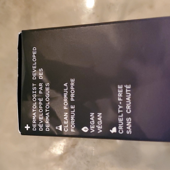 Illuminating Serum - Picture 3 of 4